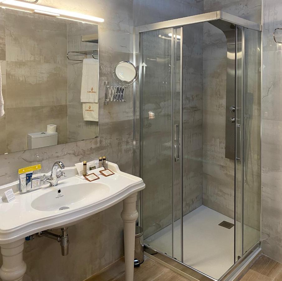 Hotel Casablanca Boutique ลีนาเรส ภายนอก รูปภาพ